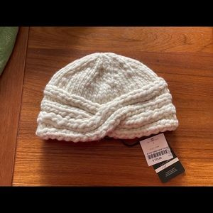 Hat beanie hand knit new 100% wool